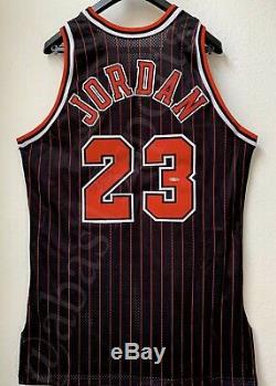 1996-97 Nba@50 Michael Jordan Bulls Pro Cut Pinstripe Jersey Signed Uda Auto Pe