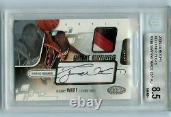 2003-04 Hoops Hot Prospects DWYANE WADE Rookie Card Auto, Patch /400 BGS 8.5