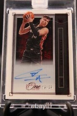 2019-20 Panini One and One Tyler Herro Red RC Autograph #ed 16/25 Encased