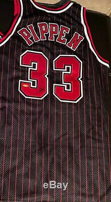 Chicago Bulls Signed NBA 50th Anniv. 96/97 Pro Cut Jersey SCOTTIE PIPPEN UDA