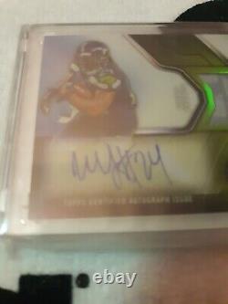 Marshawn Lynch 2014 Topps Platinum Autograph Issue Patch Auto #/30